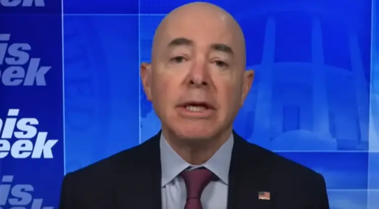 No one expected CNN to backstab this Biden official live on air