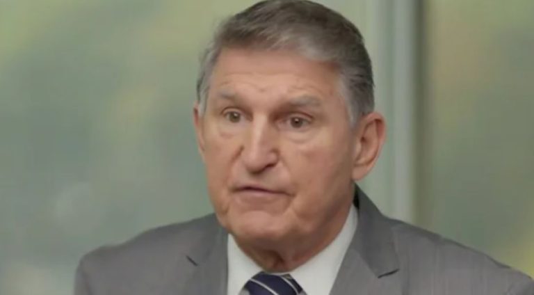 Joe Manchin made a sudden announcement that’s shaking up 2024