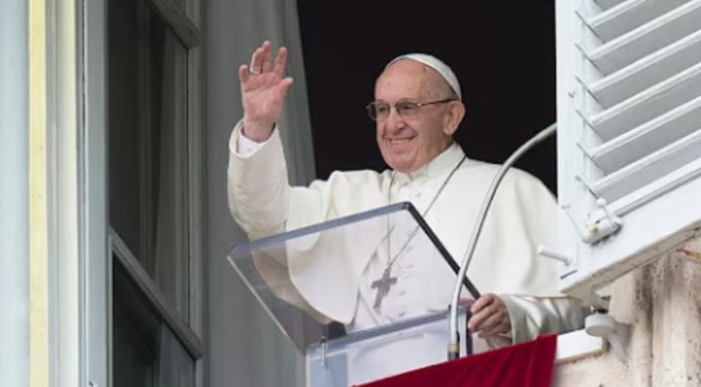 Pope Francis sent Donald Trump a message that is dropping jaws