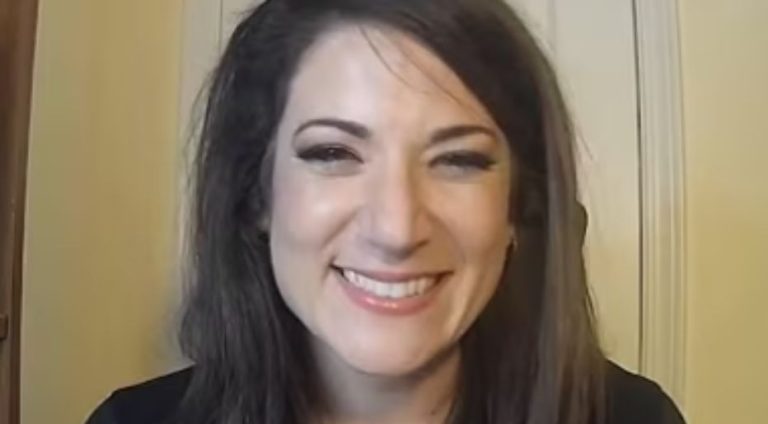 High-profile Democrat betrays her party to team up with Donald Trump
