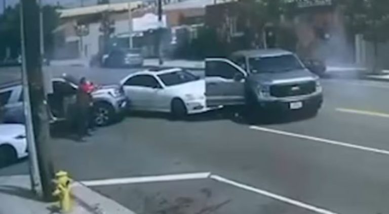 Shocking video of ICE arrest puts Democrats on notice