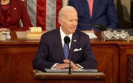 President Biden started screaming after being backstabbed by this major Democrat